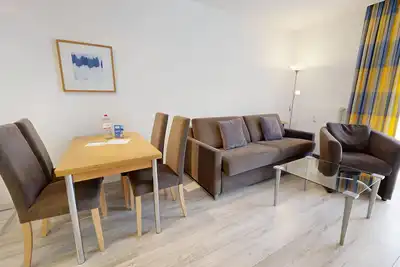 Image de Beautiful apartment complex - vacation away from the hustle and bustle