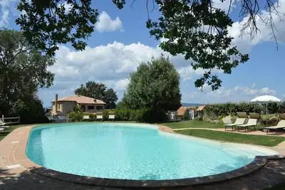 Image de Maison de vacances privée avec piscine privée, Wifi, climatisation, patio, près de Montalcino