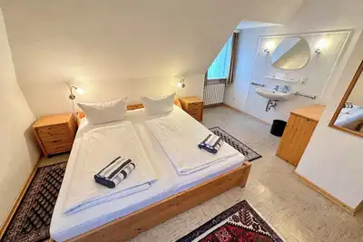 Image de Haus Rieper 2 above - Accommodation with terrace in a central location on Sylt