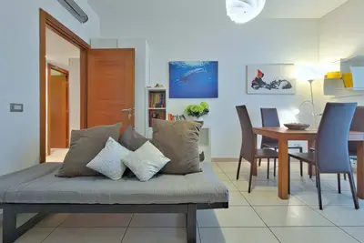 Image de Casa Elena, Cozy stay steps from Metro Station