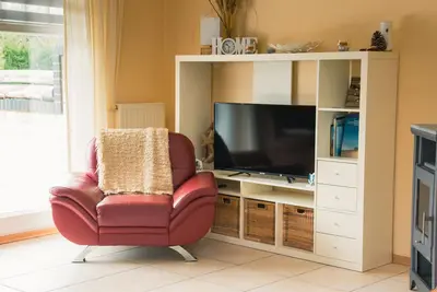 Image de Vacation home \"Likedeeler 2\" in Zingst: 95 m², garden, wood-burning stove, terrace