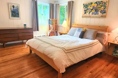 Image de Lenox Interlude Stylish Retreat Views, Central Air, Walk to Town