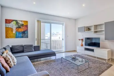 Image de Spacious 3br in the Heart of Sliema w/Wifi & Ac