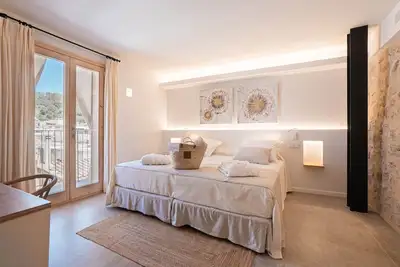 Image de Appartement '103 - Chambre Double avec Balcon', Vue Montagne, Wi-Fi et Climatisation