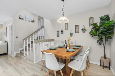 Image de Chimney Park Retreat | King Suite + Fenced Yard