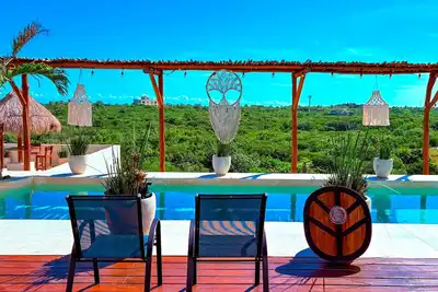 Image de Ocean view terrace | Swimming pool, gymnasium | Walking distance to the ocean | Beach clubs benefits