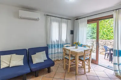 Image de Villetta Mirto Pittulongu : Maison de Vacances avec Wi-Fi et Climatisation