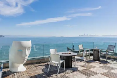 Image de Waterfront with Rooftop Deck\n30 Night Min Stay