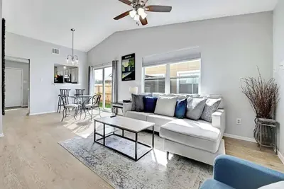 Image de South Austin Retreat: Pet-Friendly Townhouse