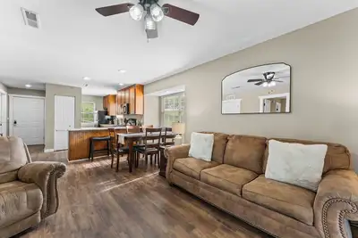 Image de New Listing! 2br Lakeview Escape Near Sdc & Table Rock Lake