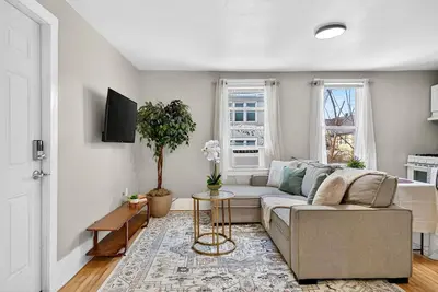 Image de Brady St Base, 2br Flat, Comfortably Sleeps 5