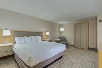 Image de Spacious Guest Room Perfect for Travelers Seeking Relaxation in Chandler