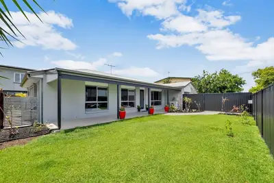 Image de Modern 3 Bedroom Entire Home