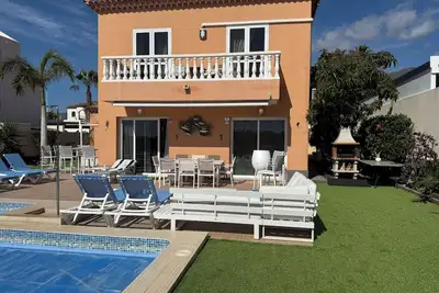 Image de South facing Villa with Private Pool in tropical garden in Costa Adeje - Duque