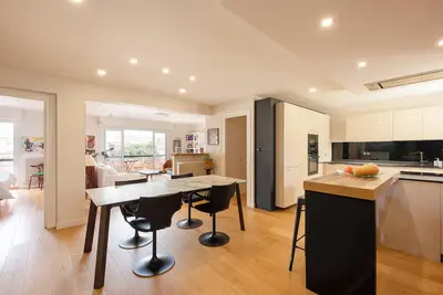 Image de Coastal Escape • Keyweek Apt centre Biarritz avec balcon et parking privé