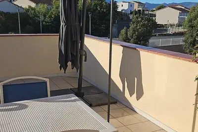 Image de Grand T2 Lozari avec piscine \nproche mer 500m à 8mns à pieds