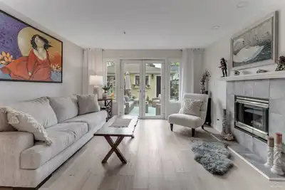 Image de Urban 2br Oasis near Commercial Dr + Patio