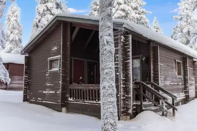 Image de Kelokaltiokylä mökki 58 by Interhome