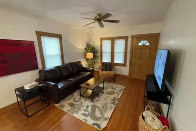 Image de 3-bed 2-bath in midtown/Aksarben Omaha close to everything!