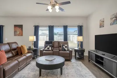 Image de New! Dog-Friendly 3br Home w/ Fenced Yard, Garage & Easy Access to Montgomery