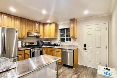 Image de Cozy Luxury 4bed townhomes in Oakland close to Sf and Berkeley.
