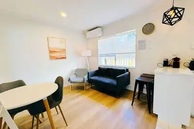 Image de Bright Eden Park two bed townhouse private parking