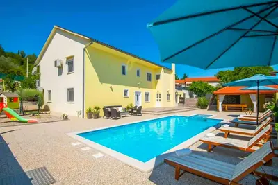 Image de Superbe maison à Zmijavci