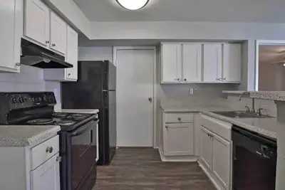 Image de Cozy 1-bedroom townhome in lovely Houston close to amenities and freeway access!