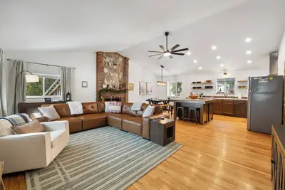 Image de 5br Private Mountain Home with trails