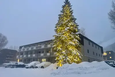 Image de Perfectly located Extra large 1-bedroom condo in central Aspen