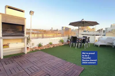 Image de Steps from Seafront — Marsaxlokk Townhouse