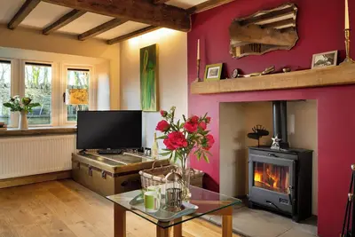 Image de 2 chambres à coucher à Buxton