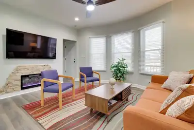 Image de Near Midtown & Medical District! Updated Unit