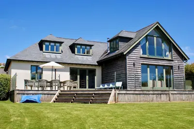 Image de 6 chambres à coucher à West Charleton, near Kingsbridge