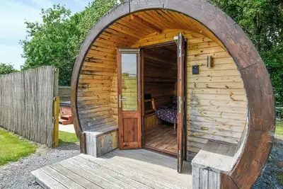 Willow - Glamping Pod - Uk49947