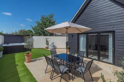 Image de 2 chambres à coucher à Felixstowe