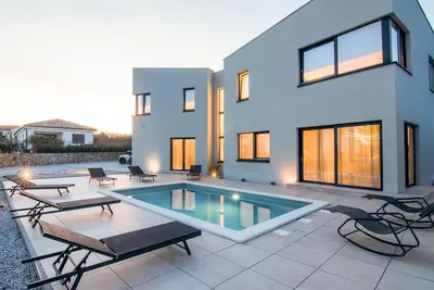 Image de Belle maison à Krk avec sauna