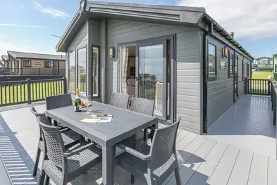 Image de Deluxe Lodge with parking & ensuite 6