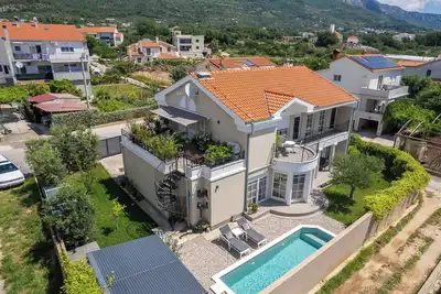 Image de Villa Castella Aurea & heated pool, garage parking