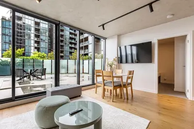 Image de Resort-Style 3br Near Cbd with Courtyard