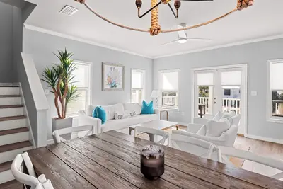 Image de 4br Pet-Friendly Retreat on 30a, Steps from Beach & Pool