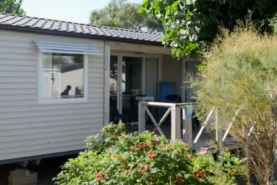 Image de Mobil-home avec terrasse - 2 chambres, 4 personnes