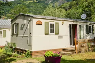 Image de Mobil-home confortable avec terrasse pour 4 personnes