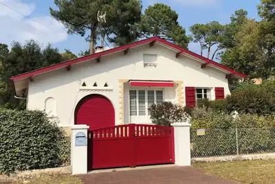 Image de Maison familiale à  Hossegor - quartier calme  350 m du lac marin- proche centre