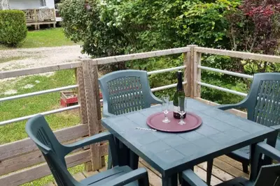 Image de Mobil home spacieux avec terrasse à Nibelle