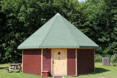 Image de Spacieux Chalet 54m² pour 6 au Domaine de Dienné