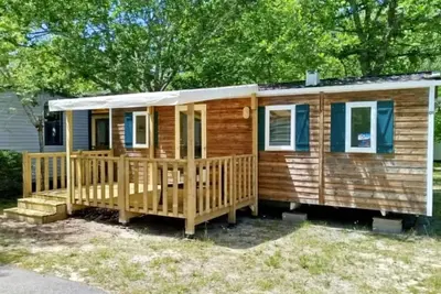 Image de Mobil home confortable avec terrasse