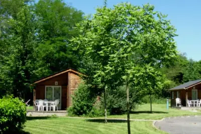 Image de Chalet confortable pour 6 avec terrasse et équipements modernes
