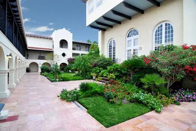 Image de 4 Double Suite with Pools, Hot Tub & Bar, Close to Rio Grande & Local Shops