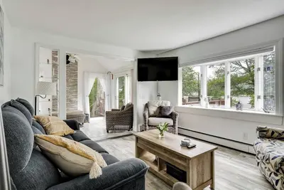 Image de Worcester Home on Indian Lake w/ Shared Boat Dock!